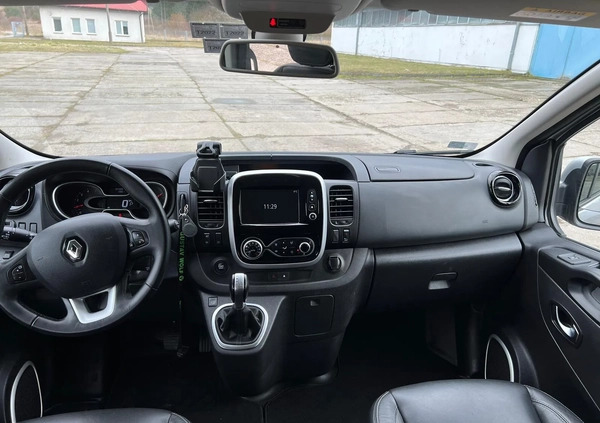 Renault Trafic cena 149000 przebieg: 99000, rok produkcji 2019 z Kielce małe 67
